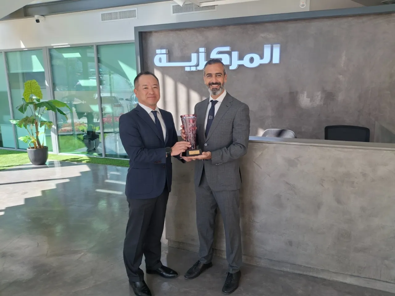 المركزية تحصد الجائزة الذهبية لموزّعي تويوتا لعام 2024  لعلامتي تويوتا ولكزس للمرة الثانية على التوالي