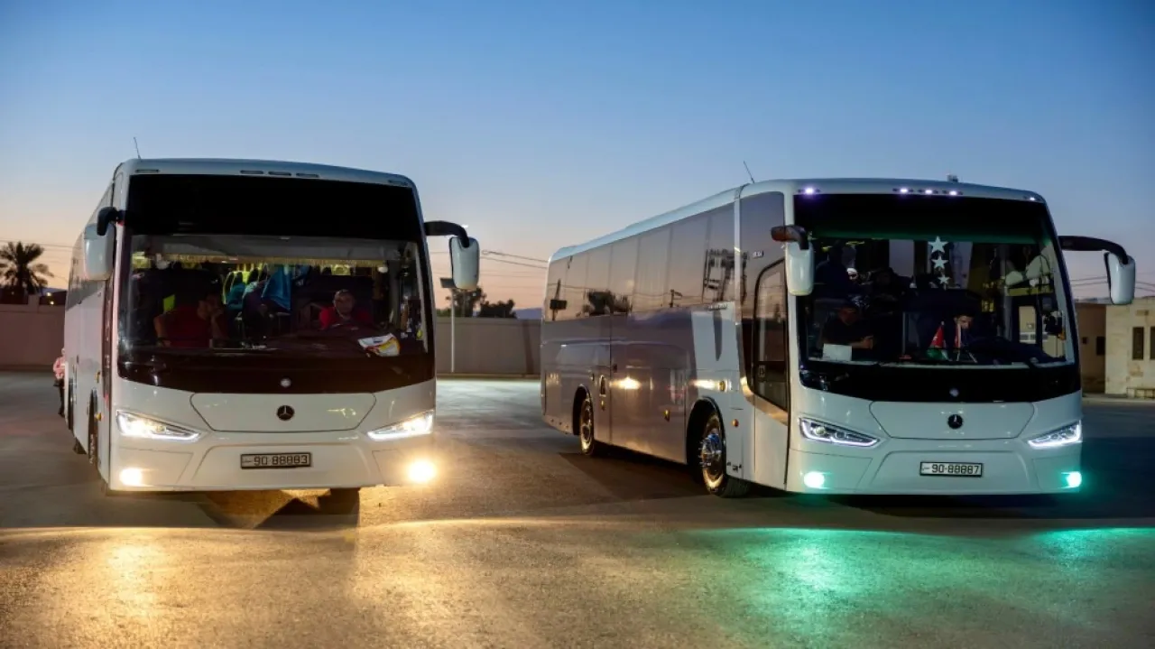 اخلاء 4 أطفال غزيين مصابين بالسرطان للعلاج في الأردن