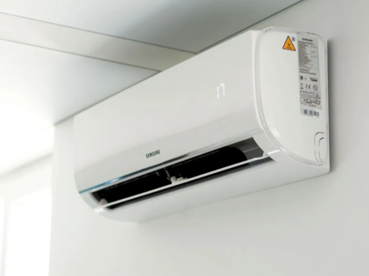 الكهرباء الأردنية ضبط المكيف بين 2426 مئوية يخفّض الاستهلاك