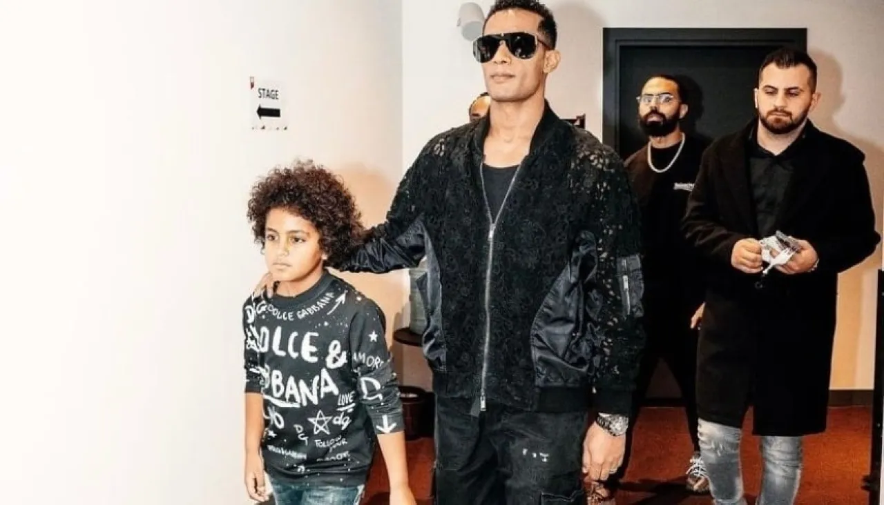 غياب محمد رمضان ونجله عن أولى جلسات المحاكمة والدفاع يعلّق