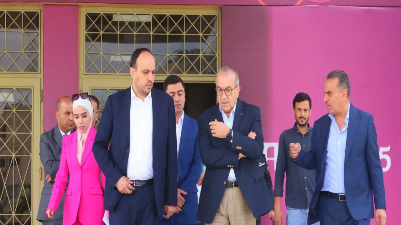 وزيرا الأشغال والشباب خطط سنوية لصيانة المرافق الرياضية لضمان جاهزيتها