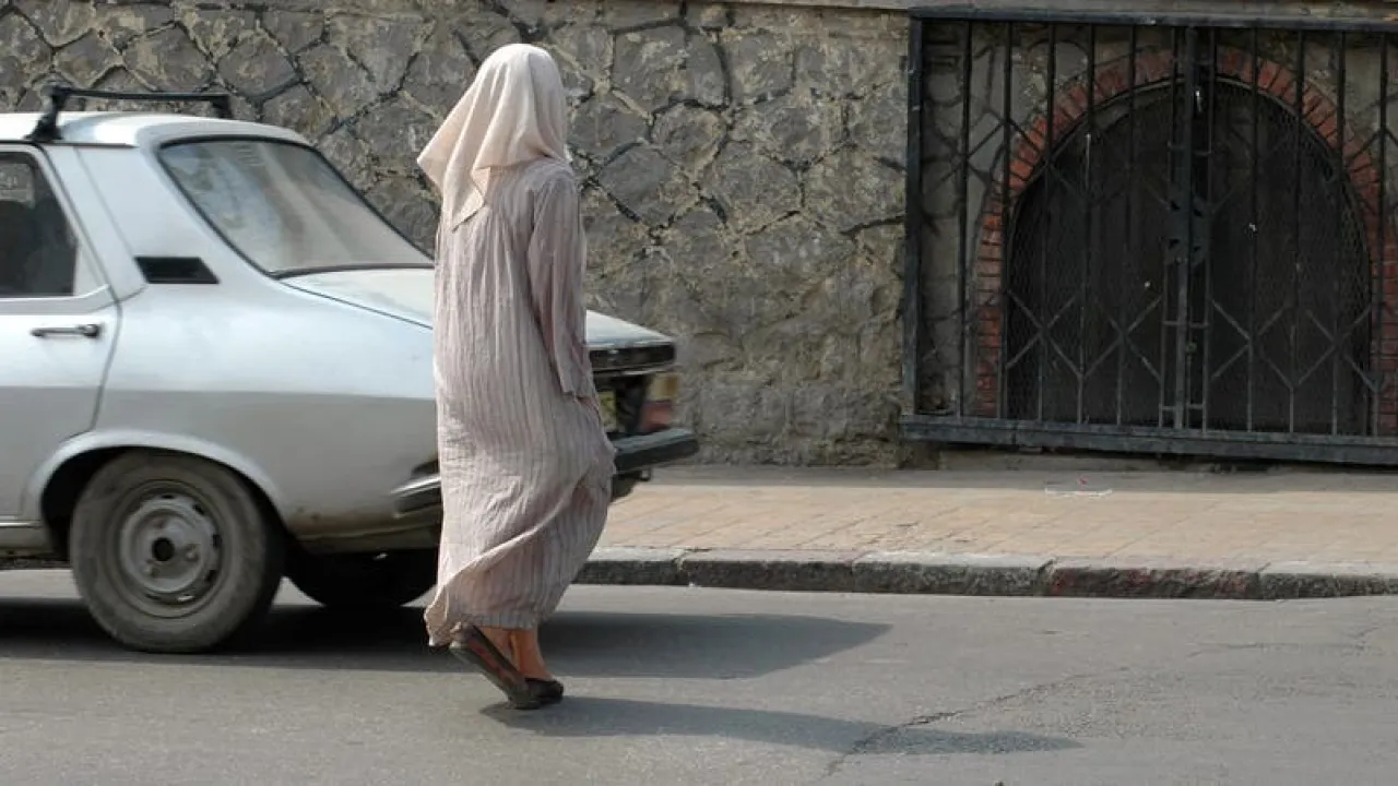 مكافآت مالية للتبليغ عن المجرمين قانون يشغل الجزائريين