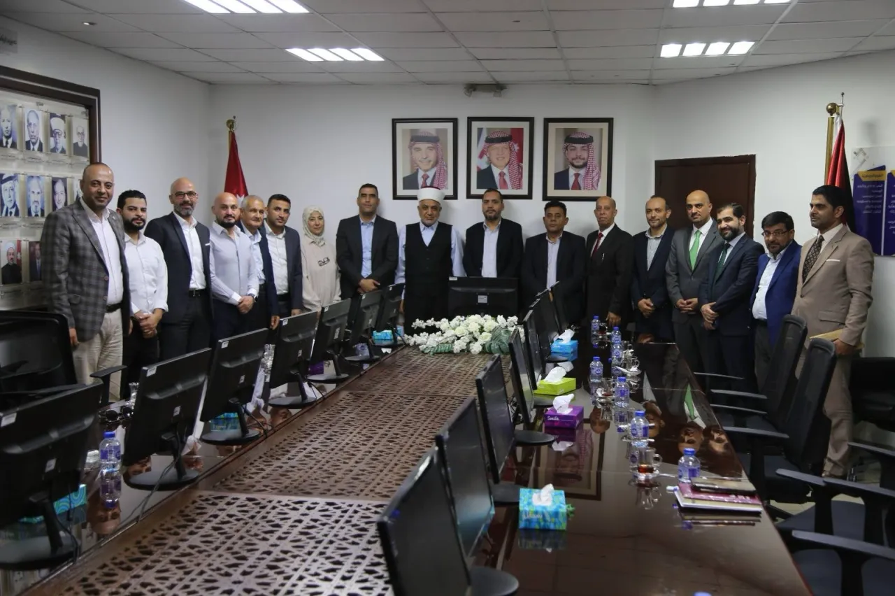 الخلايلة لبعثة الحج الصحفية أنتم الصورة الحقيقية للأردن في رسالتكم الإعلامية