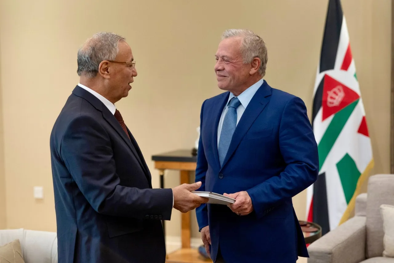 الملك يؤكد ضرورة الاستمرار في تسريع إجراءات التقاضي