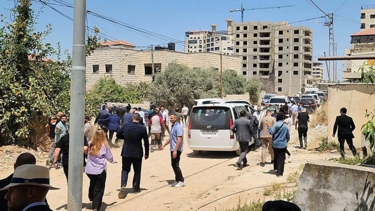 كندا تستدعي سفير إسرائيل عقب إطلاق نار صوب دبلوماسيين بالضفة