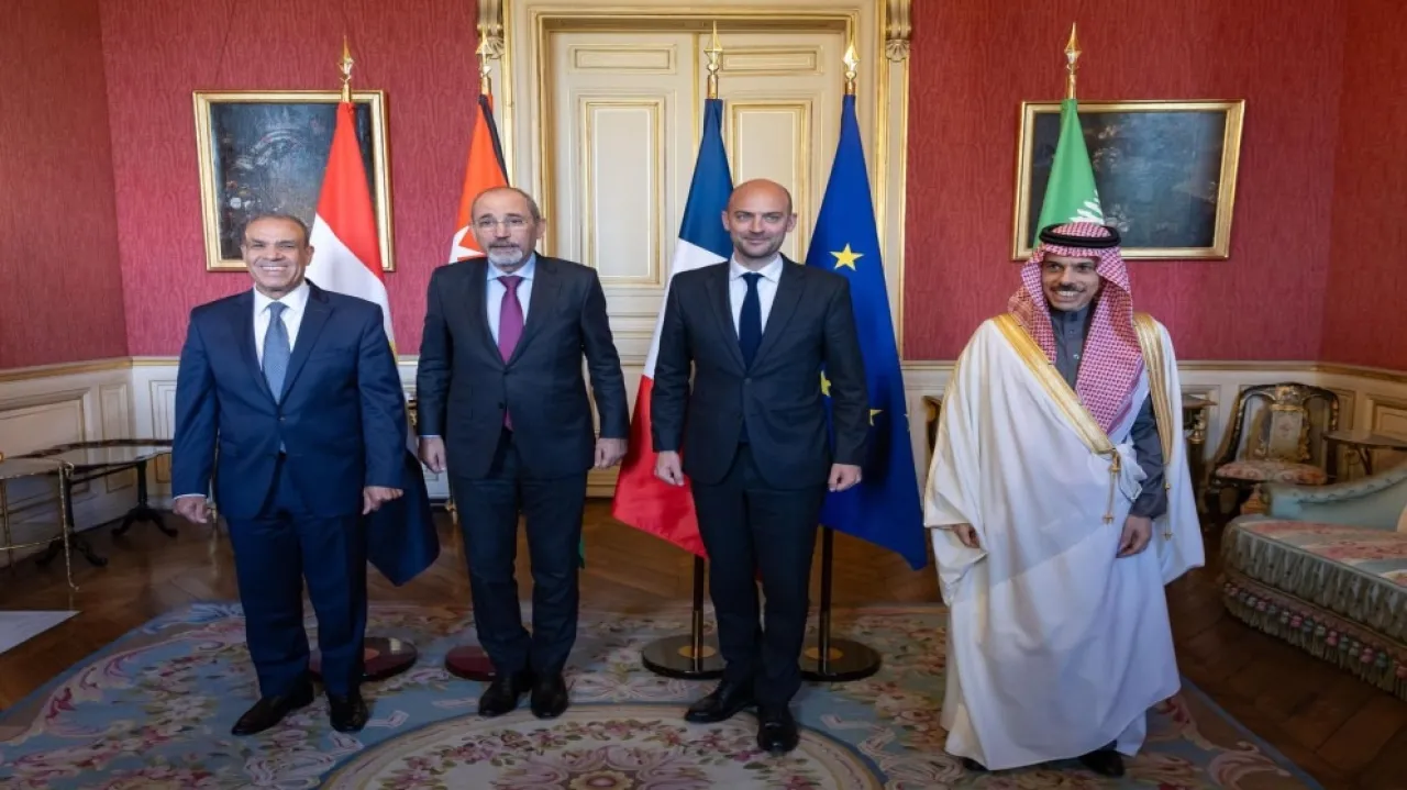 الصفدي يبحث مع اللجنة الوزارية التحضيرات لمؤتمر دولي لحل الدولتين في نيويورك