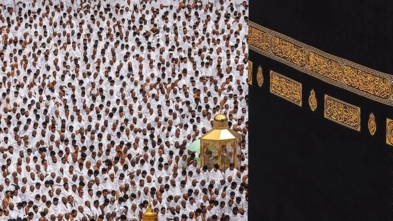 السعودية تدعو إلى تحري رؤية هلال ذي الحجة مساء الثلاثاء