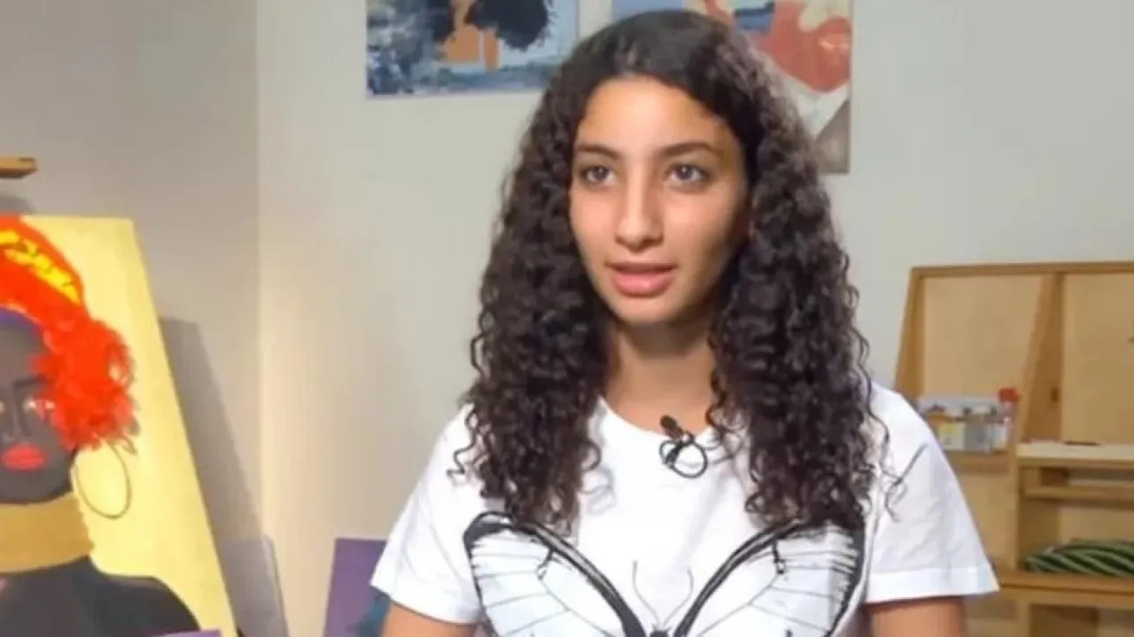 بلقاء عفوي ابنة أحمد حلمي ومنى زكي تتصدر الترند في مصر