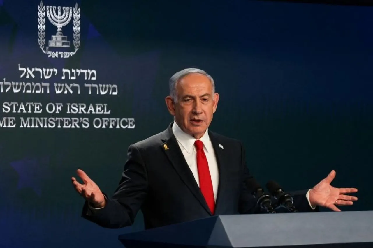 نتنياهو يقر باعتقال آلاف الفلسطينيين وتصويرهم عراة