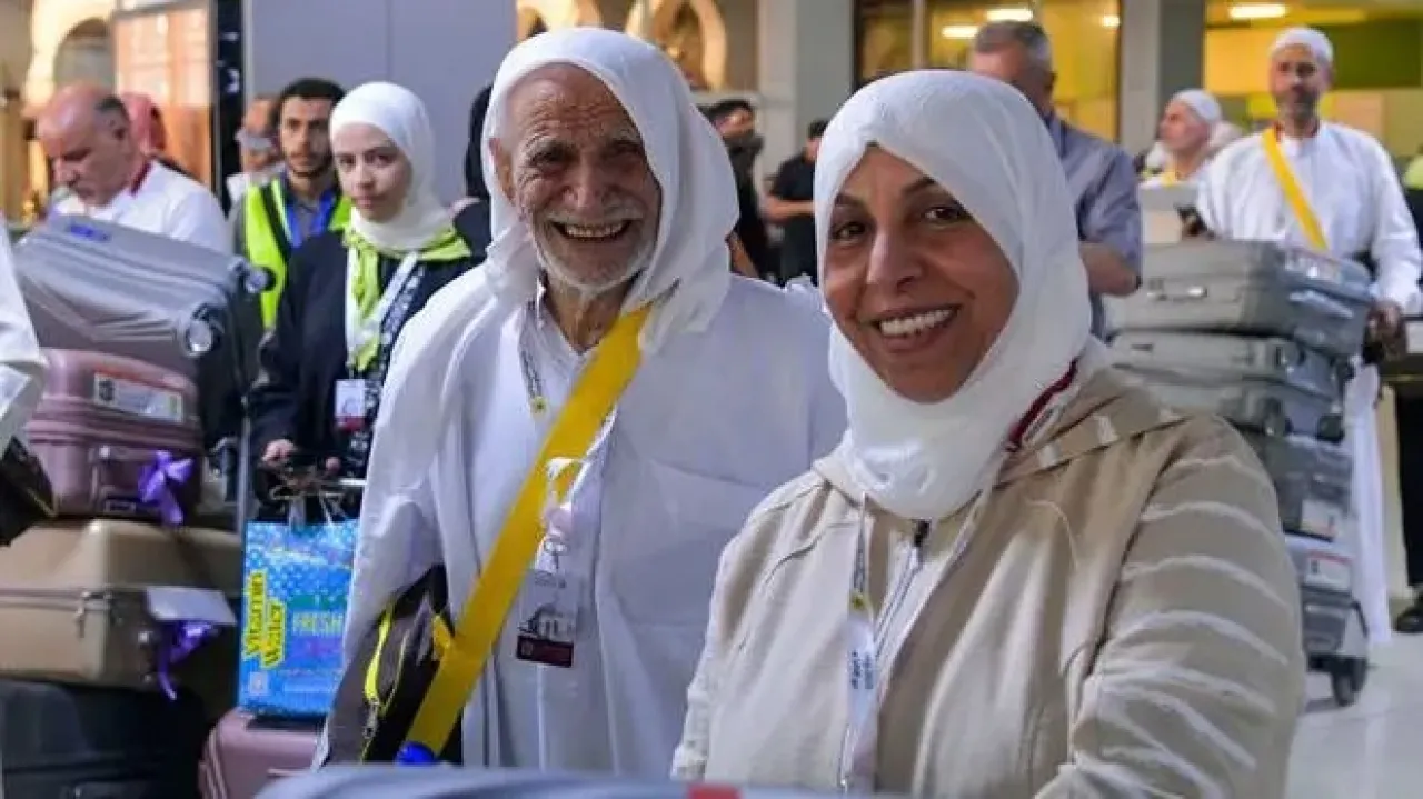 الحج 2025 السوريون يغادرون من دمشق لا المنافي بعد 12 عاماً من الشتات