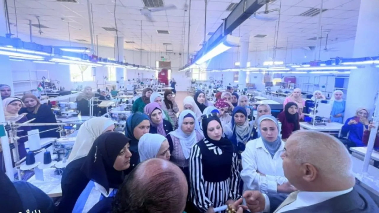 البكار يبحث توسعة فرع إنتاجي في جرش يشغّل 109 أردنيين