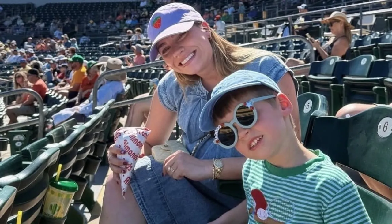 مؤثرة أمريكية تقاضي الشرطة بعد وفاة طفلها غرقاً