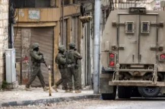 الاحتلال يطلاق النار على وفد يضم السفير الاردني أثناء زيارته لجنين - فيديو