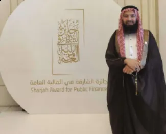 يزن شبيلات يفوز بجائزة الشارقة في المالية العامة على مستوى الوطن العربي ( صور - فيديو)