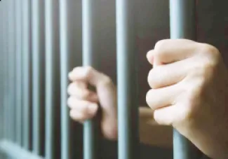 البحرين.. الاستئناف تؤيد السجن المؤبد لشخ قتل ابنه طعنًا لتعاطيه المخدرات