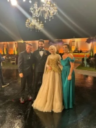 عبير الصغير تحتفل بخطوبتها في لبنان.. ودموع شقيقها تخطف الأنظار (فيديو)