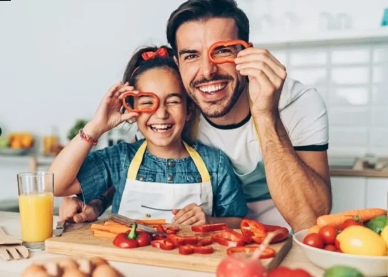 ما هو تأثير الأب على جودة طعام الطفل