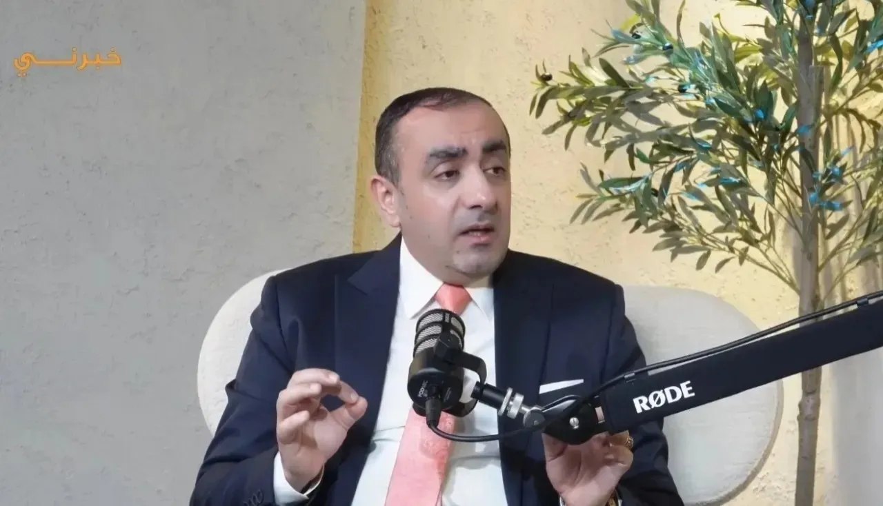 الشوبكي يدعو الأردنيين للتريث فترة قبل شراء السيارات