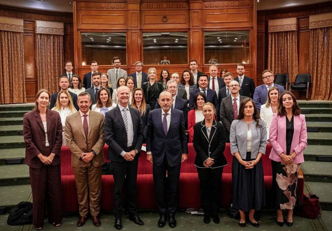 الصفدي يبحث مع وفد الناتو الشراكة الاستراتيجية والتطورات الإقليمية