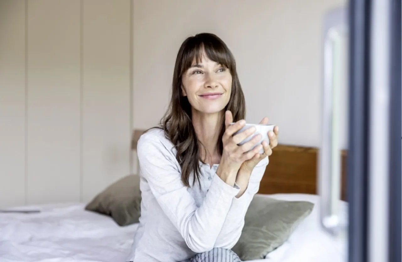 خبر سار للنساء مشروب صباحي قد يحمل سر الشيخوخة الصحية