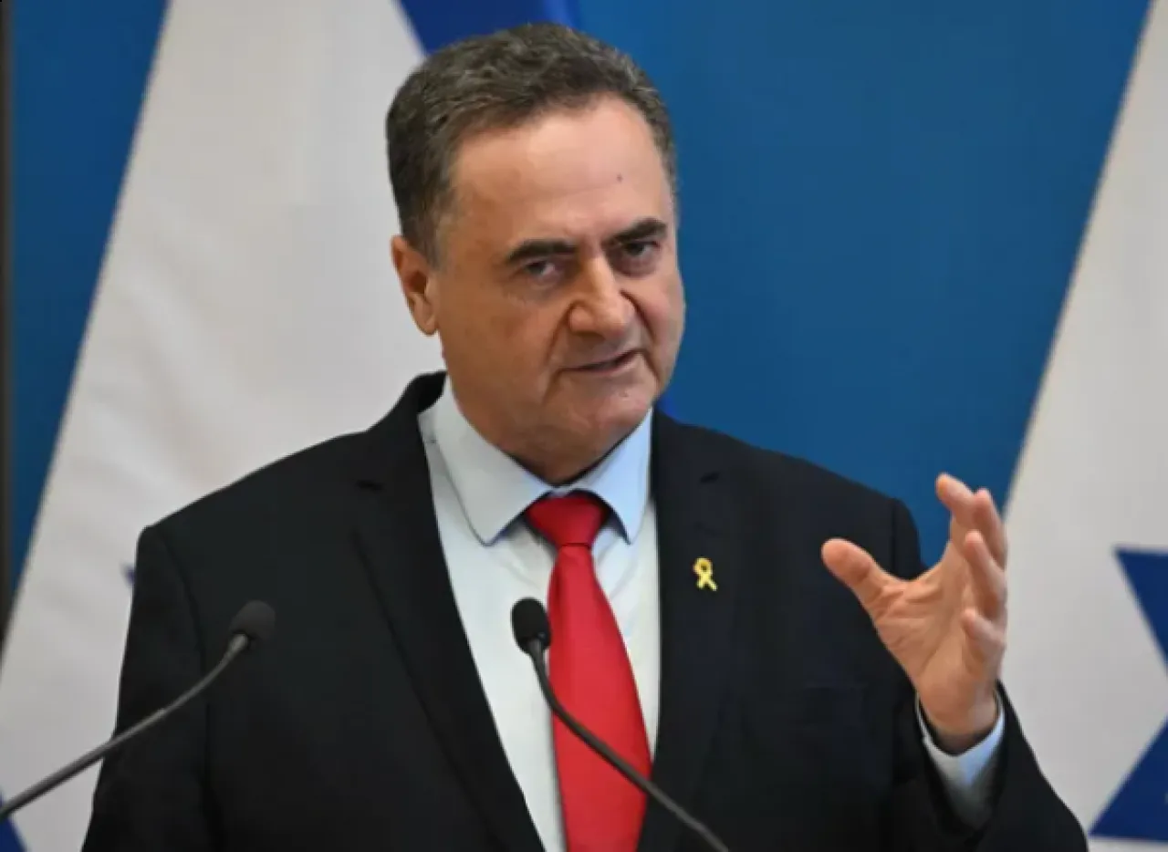 وزير الحرب الإسرائيلي الرئيس السوري مسؤول  وسنرد عليه بحزم