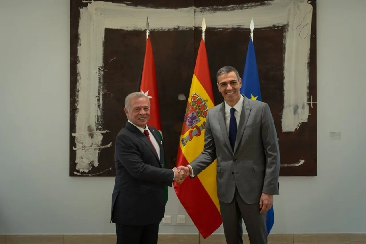 الملك عبدالله يلتقي   رئيس الحكومة الإسبانية