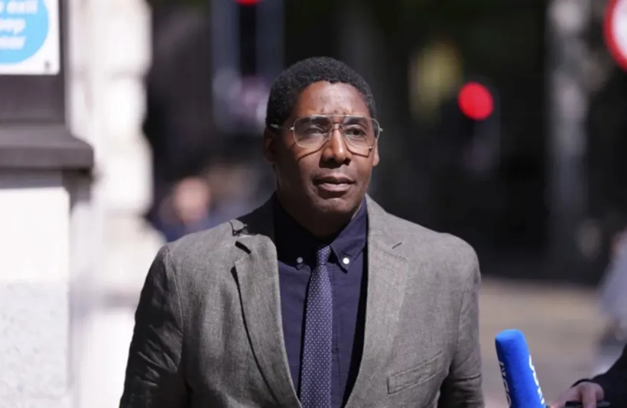 سجن خبير بريطاني تورط في بيع أعمال فنية لشخص مشتبه بتمويله حزب الله