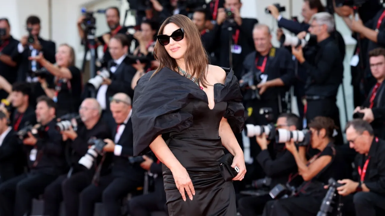 مونيكا بيلوتشي وسلمان خان بينهم نجوم عالميون في فيلم 7 Dogs