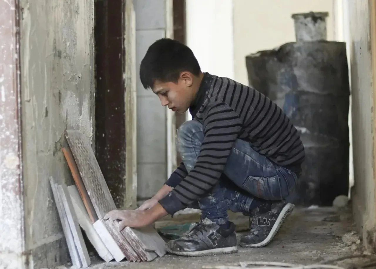 العمل حملة تفتيشية على جميع القطاعات للتأكد من تطبيق قانون عمل الأطفال