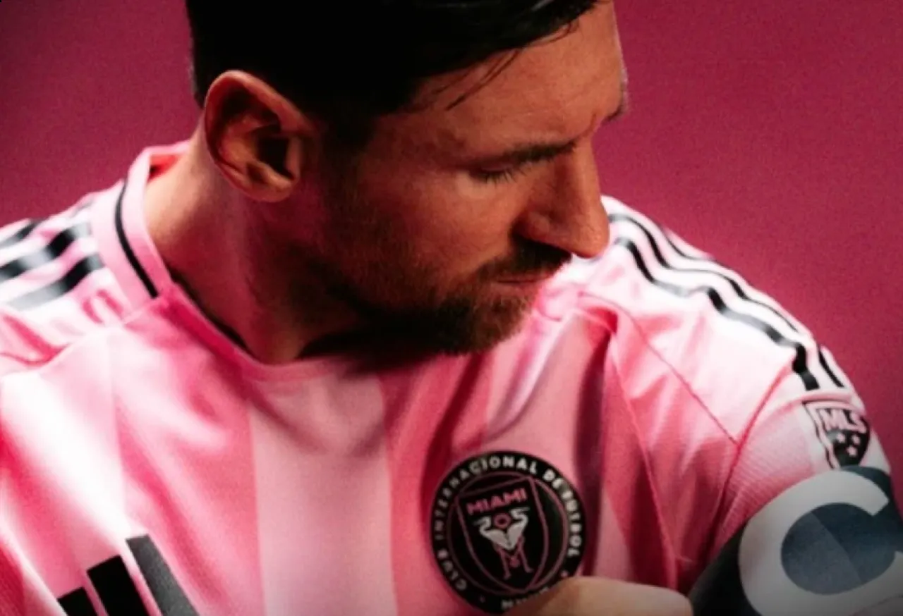 قبل صدام الأهلي ميسي يكشف عن حماسه لمونديال الأندية