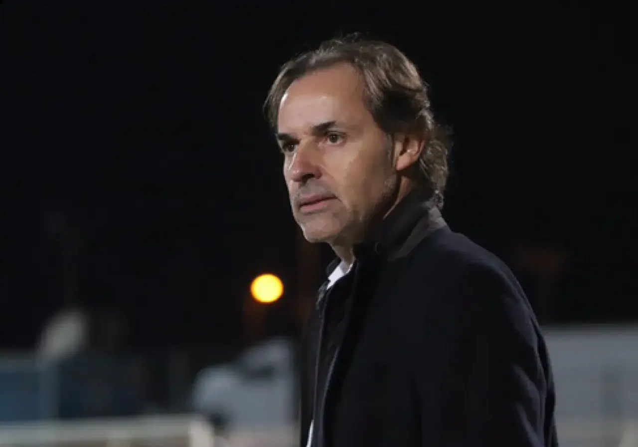 من هو مدرب الحسين إربد الجديد