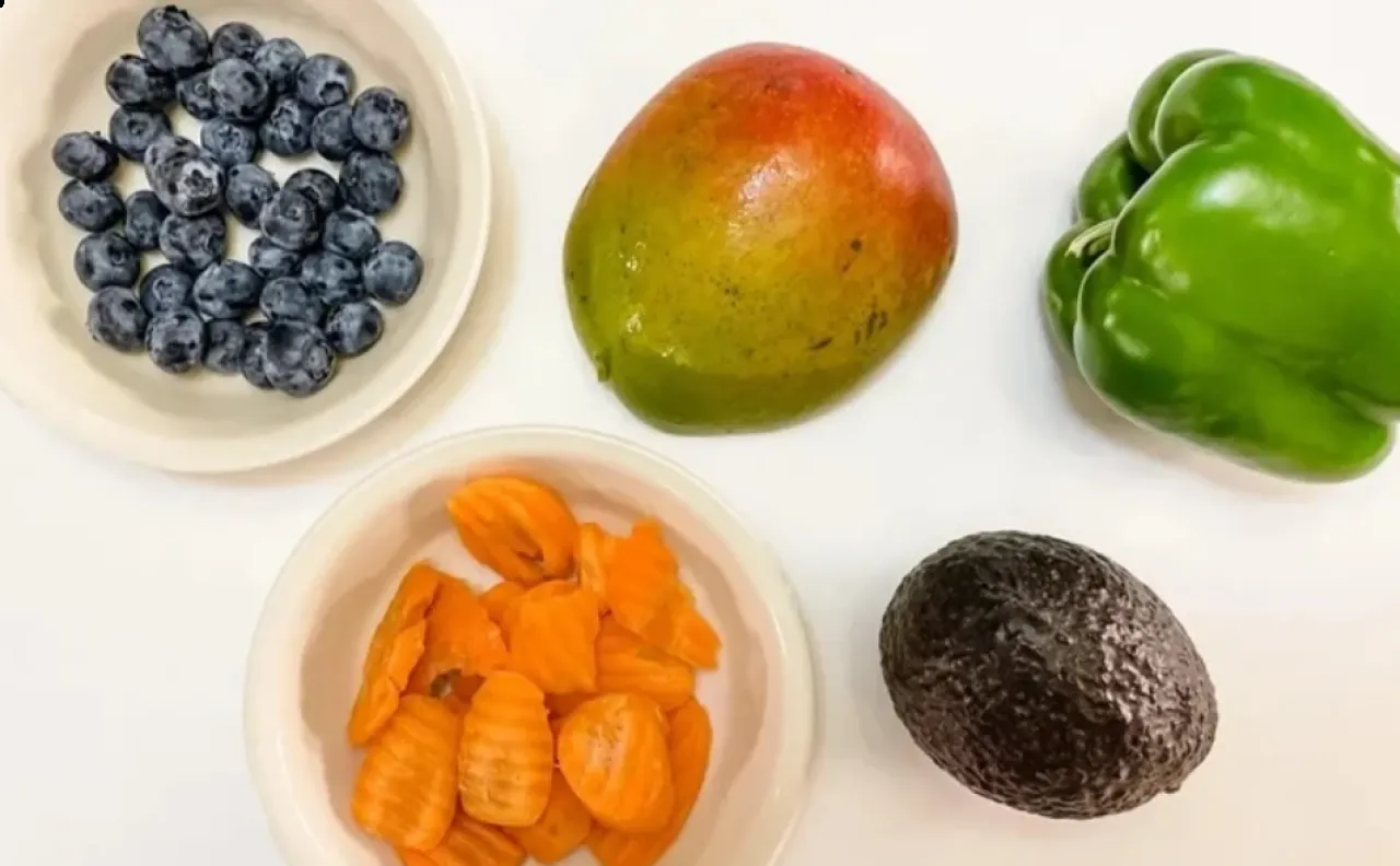 تناول 5 أكواب فاكهة وخضروات يمنح الجسم نوماً أعمق