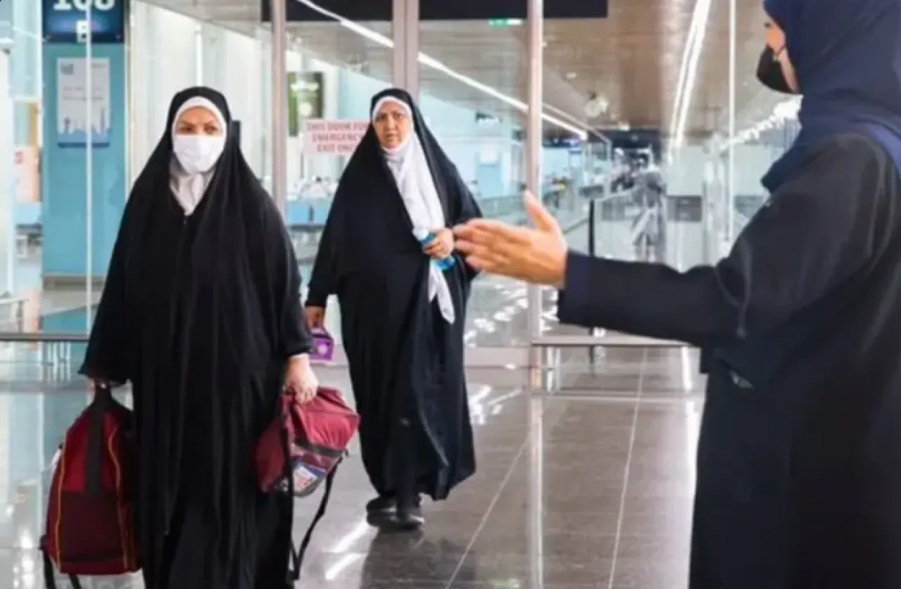 طلائع حجاج إيران يغادرون أراضي السعودية عبر منفذ عرعر الحدودي