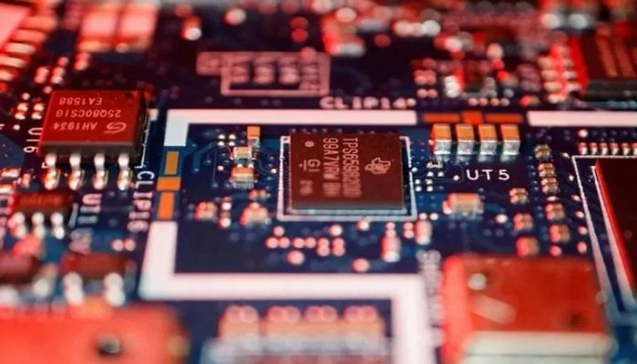 سباق الذكاء الاصطناعي على أمريكا الاستعداد لـالمركز الثاني