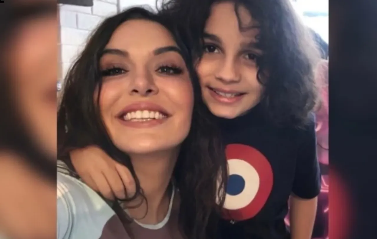 ممثلة أسترالية تودّع ابنها بعد فشل تجميده