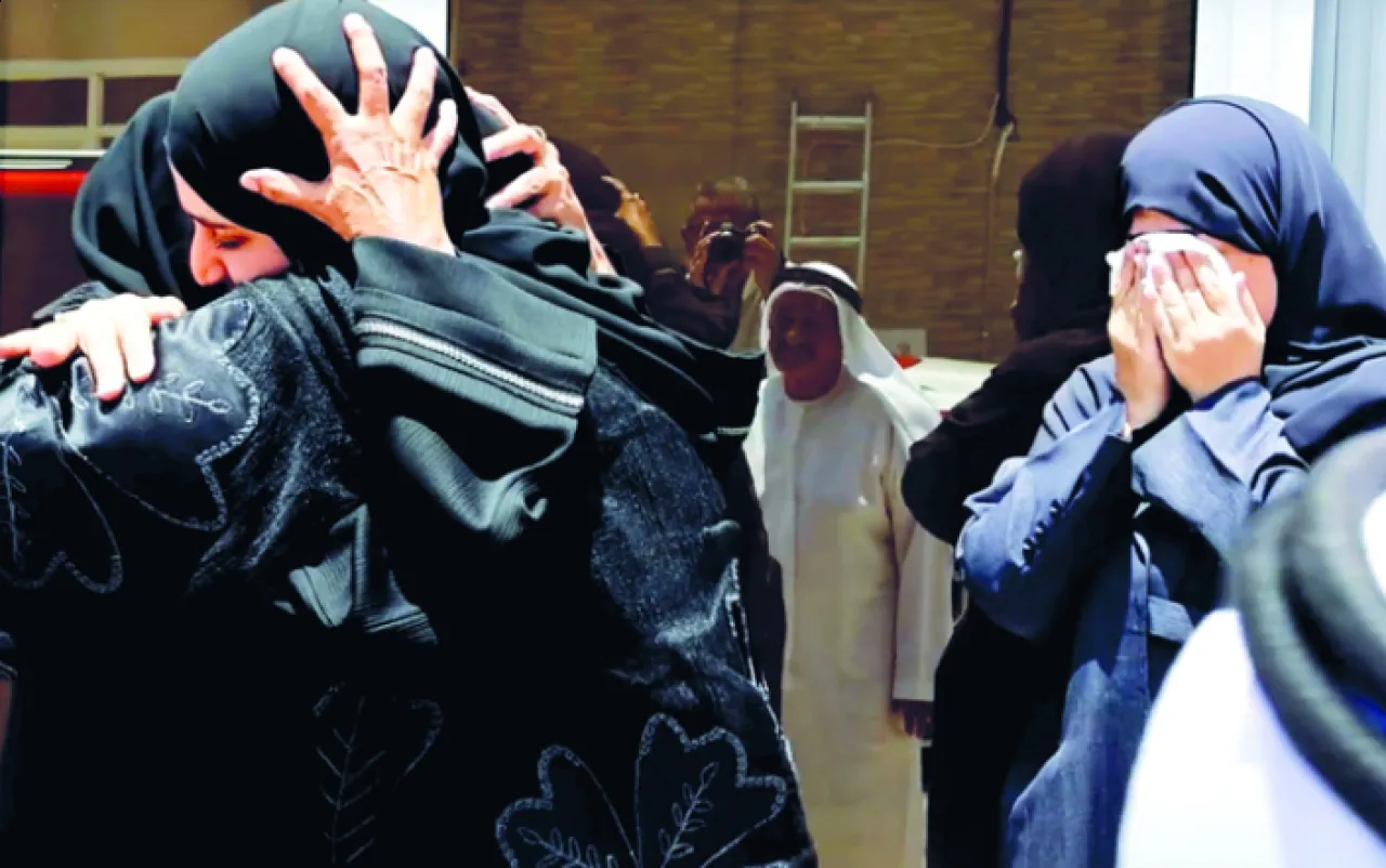 سريلانكية تلتقي عائلة إماراتية عملت لديها قبل 40 عاماً