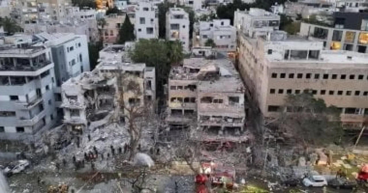 هآرتس لم يعد هناك ما يمكن تحقيقة بالوسائل العسركية بإيران