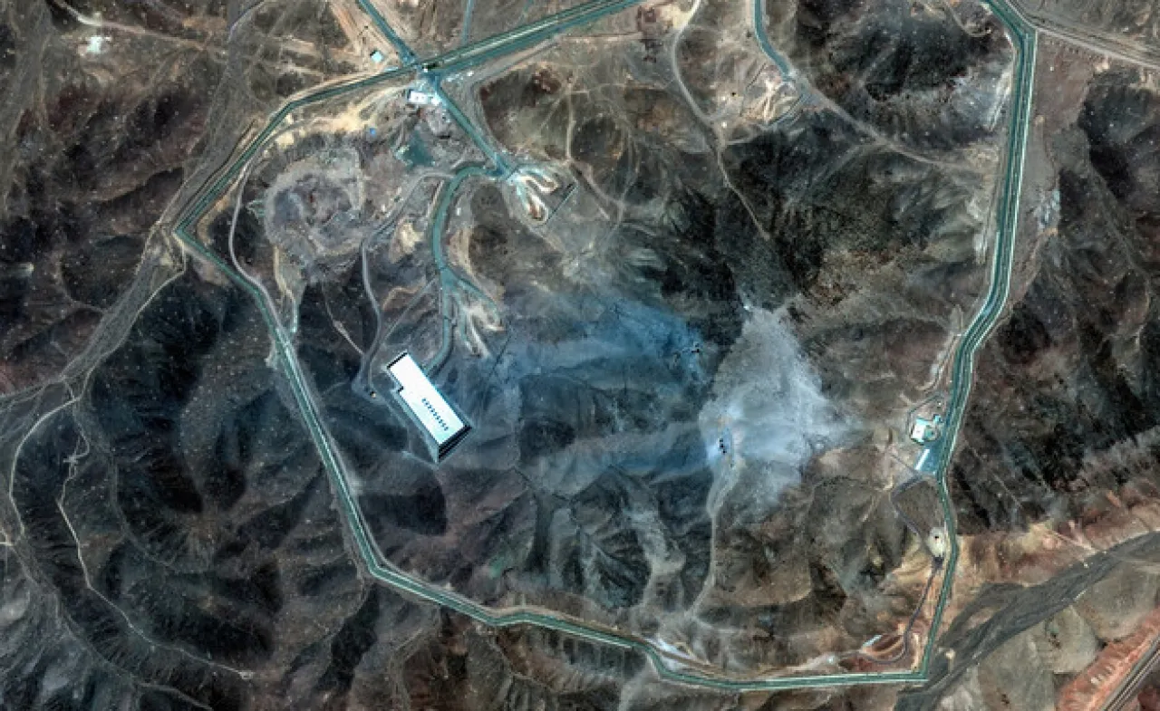 CNN الهجمات الأمريكية على إيران لم تدمر البرنامج النووي