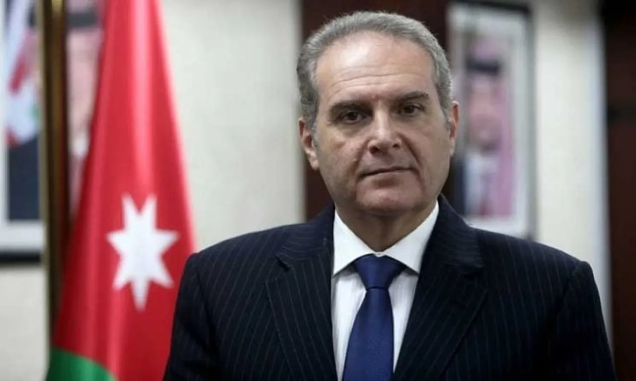 الصحة تفتتح مستودعات دوائية ومركزاً صحياً جديداً في الجنوب