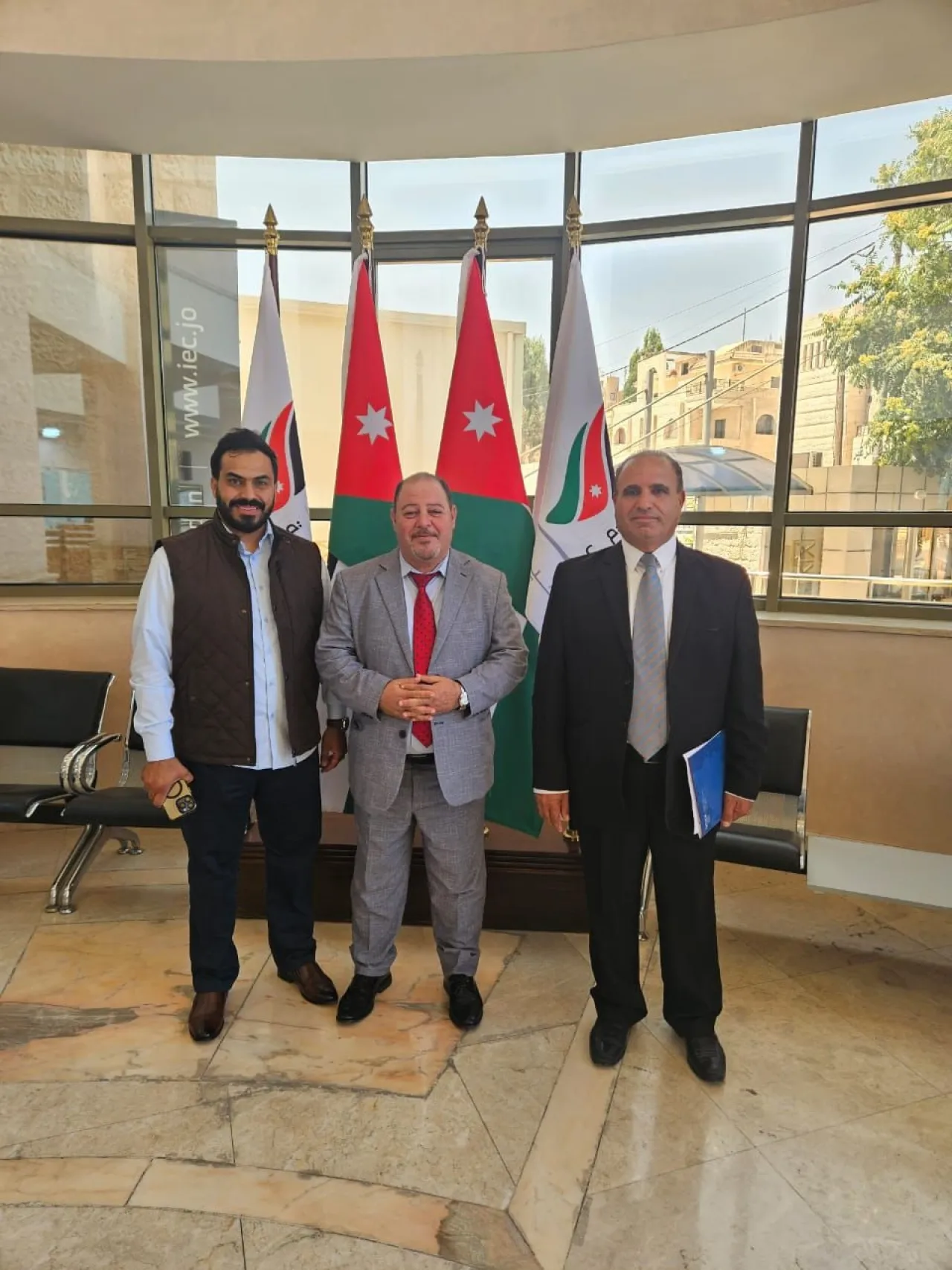 اندماج الأرض المباركة  و الشباب الأردني  مع  الاتحاد الوطني  يعيد تشكيل الخارطة الحزبية