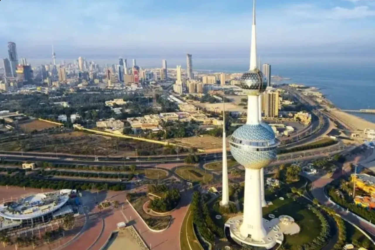 الكويت تطلق أربع تأشيرات جديدة عبر نظام إلكتروني