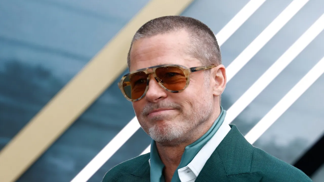 براد بيت يحذر الممثلين الشباب