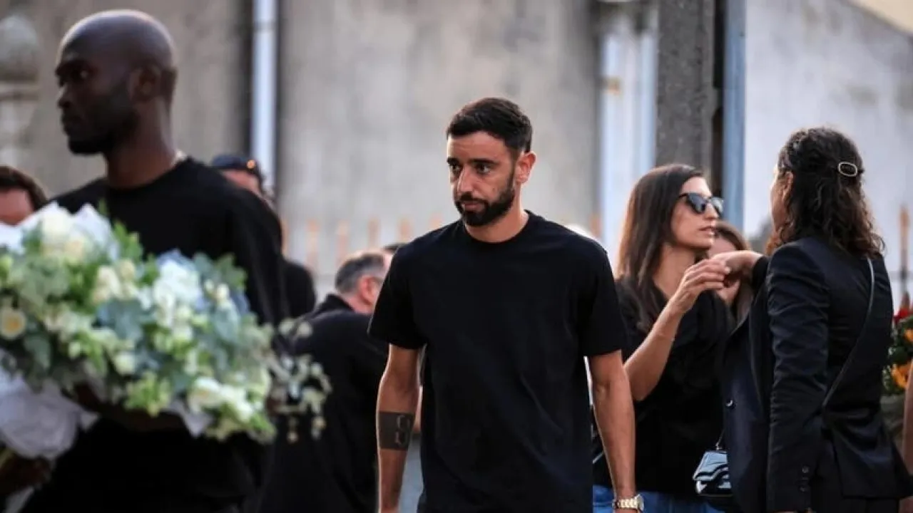 موقف نبيل من مانشستر يونايتد تجاه لاعبيه بعد وفاة جوتا