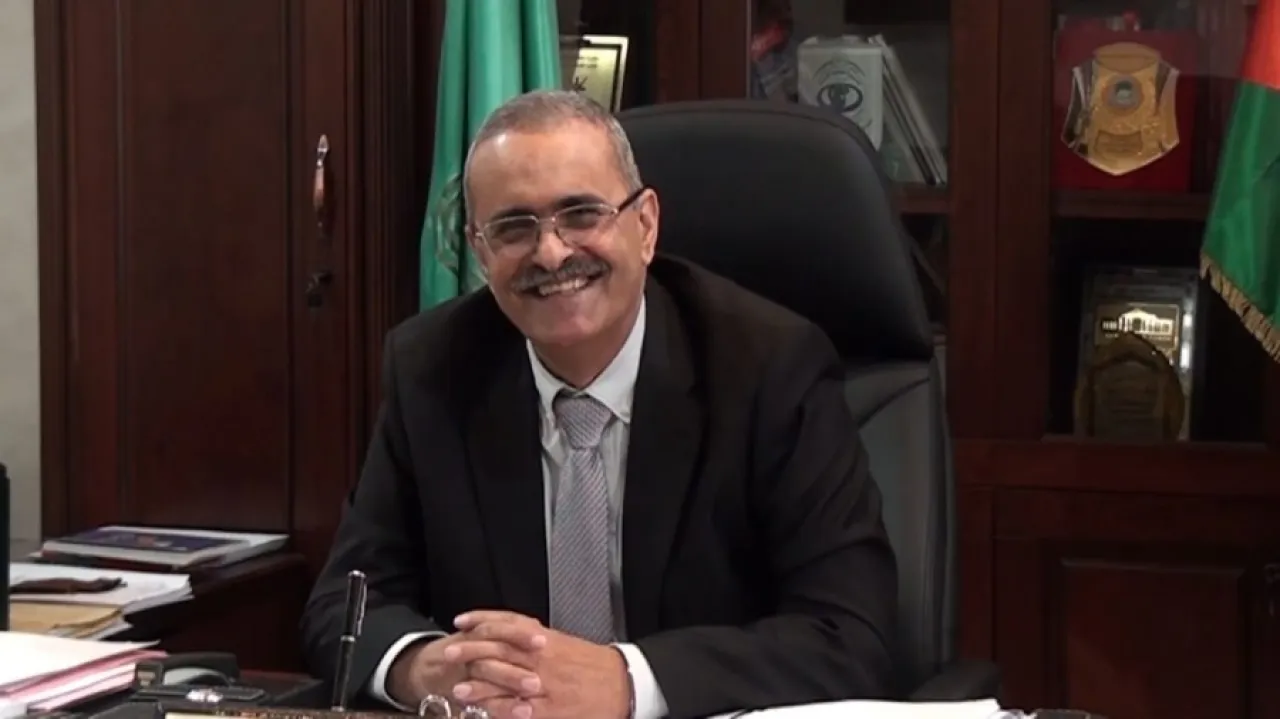 من النص إلى النهوض ومن القرار إلى أزمة في المنهج