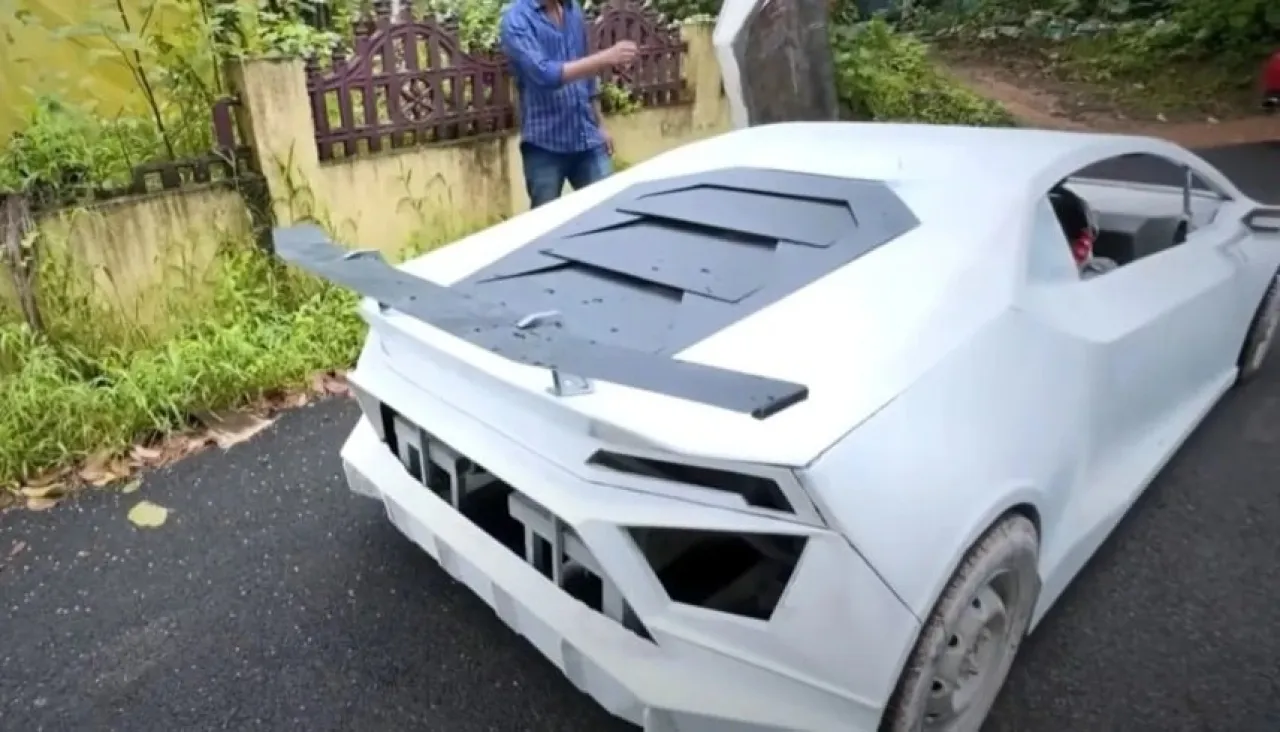بالفيديو هندي يصنع نسخة مذهلة من لامبورغيني من الخردة