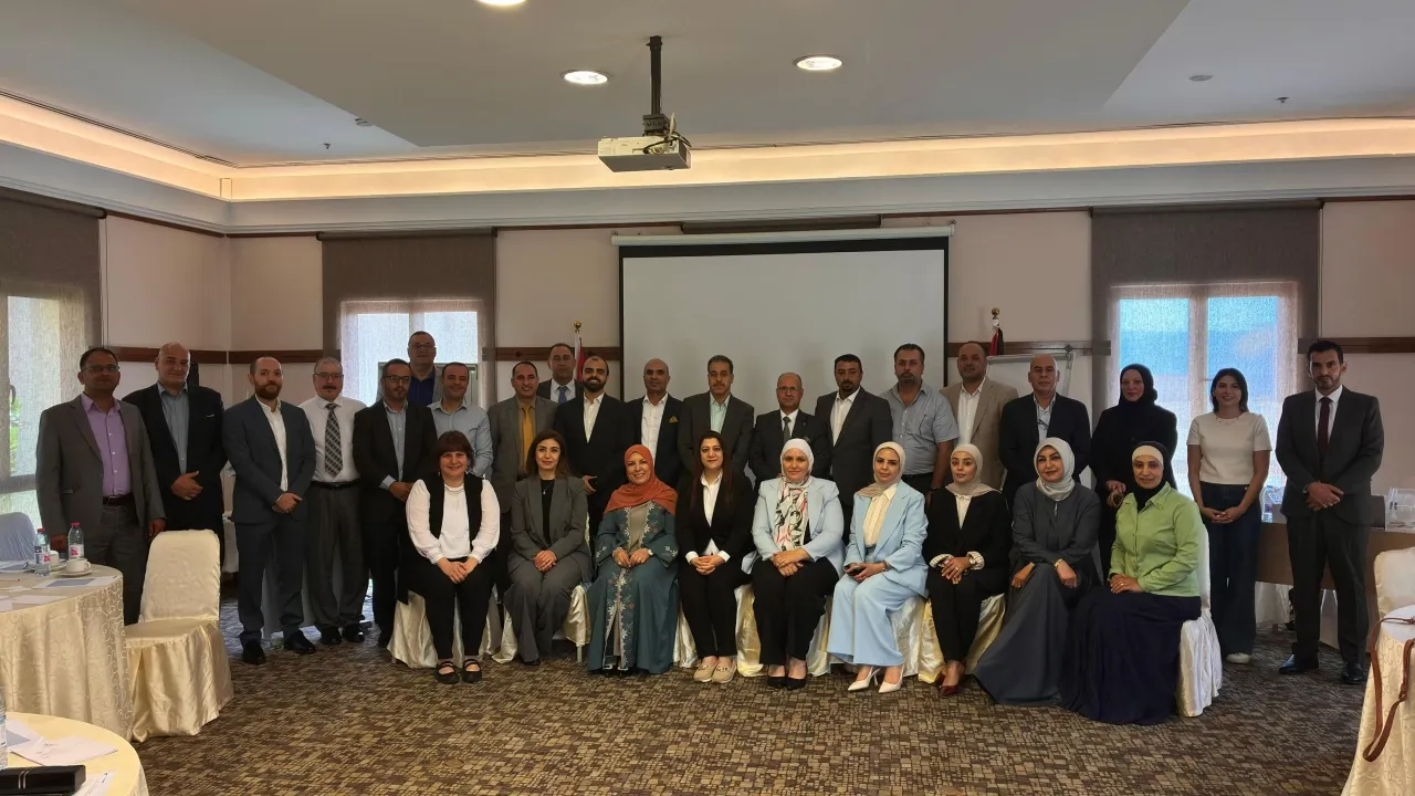 التربية تنظم ورشة لتعزيز التعليم المهني في الجنوب