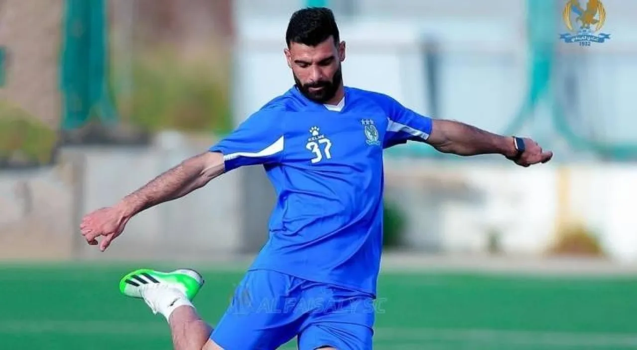 محترف الفيصلي السابق يحصل على الماجستير