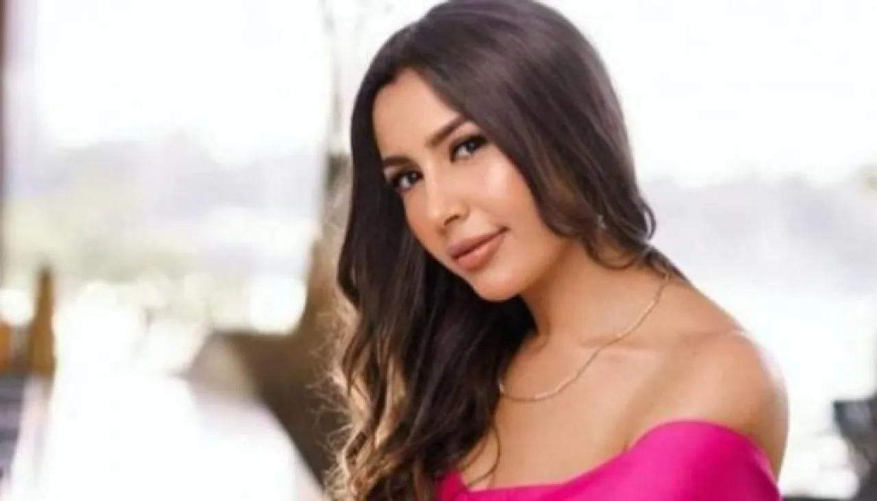 جنات تكشف عن المُلصق الدعائي لألبومها الجديد