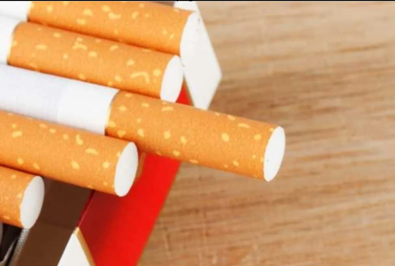 السعودية تمنع بيع التبغ في البقالات والأكشاك