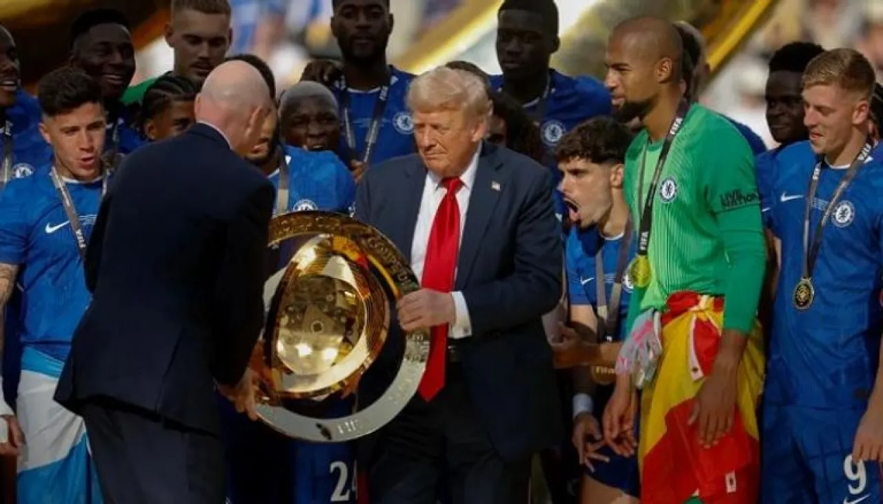 ترامب يثير الجدل هل تتغير سوكر إلى فوتبول في أمريكا